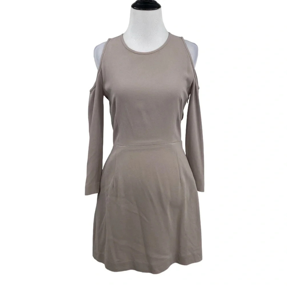 Wilfred Vidal A-Line Dress Womens Size 0 Muted Tan Cold‎ Shoulder Stretchy Mini